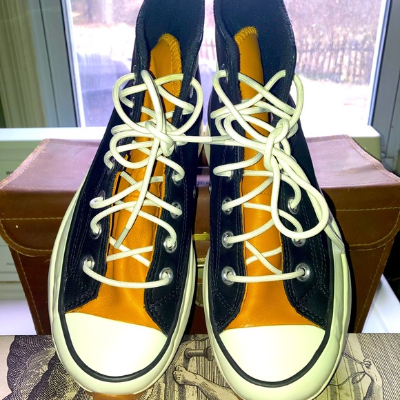 Converse Hightop Leather Star Runners - Picture 4 of 10